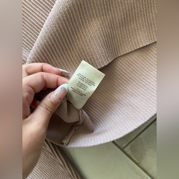 Aritzia Babaton Sculpt Knit Sweetheart Longsleeve - Picture 9 of 9